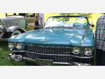 Oneida Community Mansion House Car Show